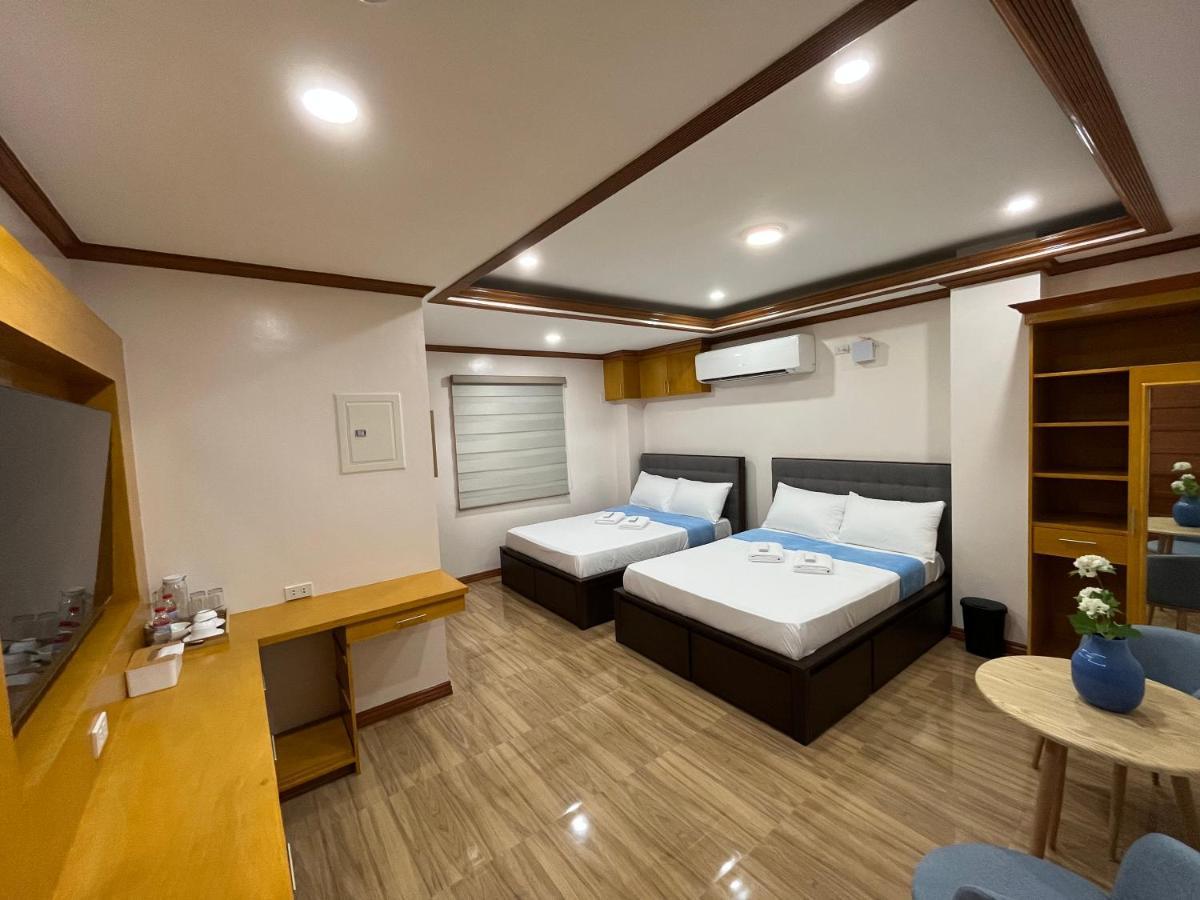 The Legacy Hotel Tayabas Eksteriør bilde