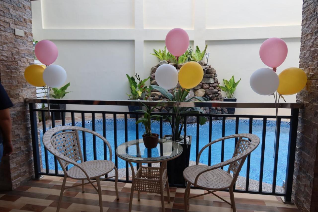 The Legacy Hotel Tayabas Eksteriør bilde